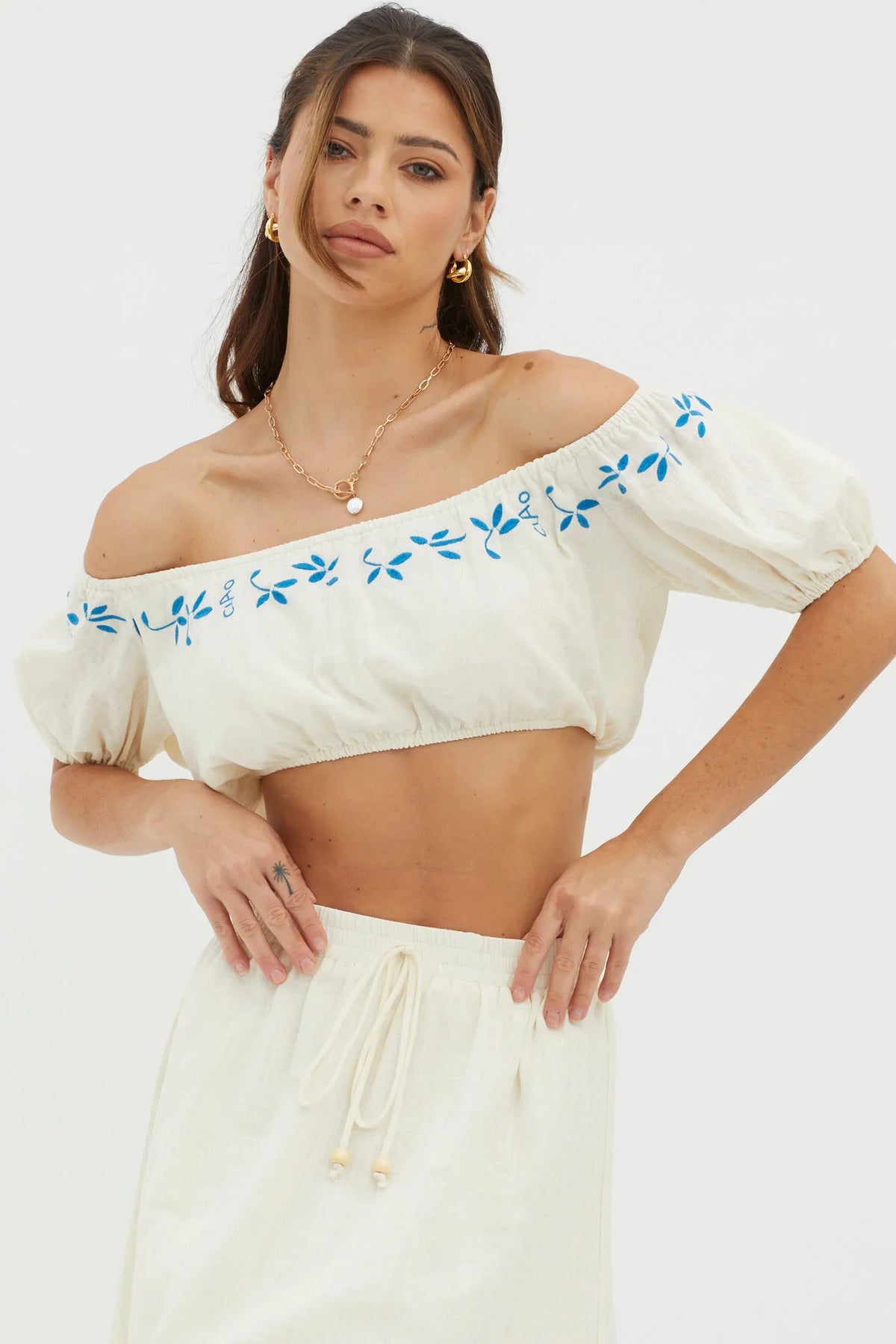 Ritual Puff Sleeve Embroidered Crop Top Beige