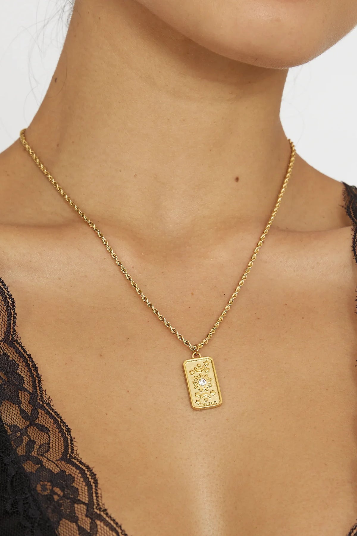 Sol Rope Chain Pendant Necklace Gold