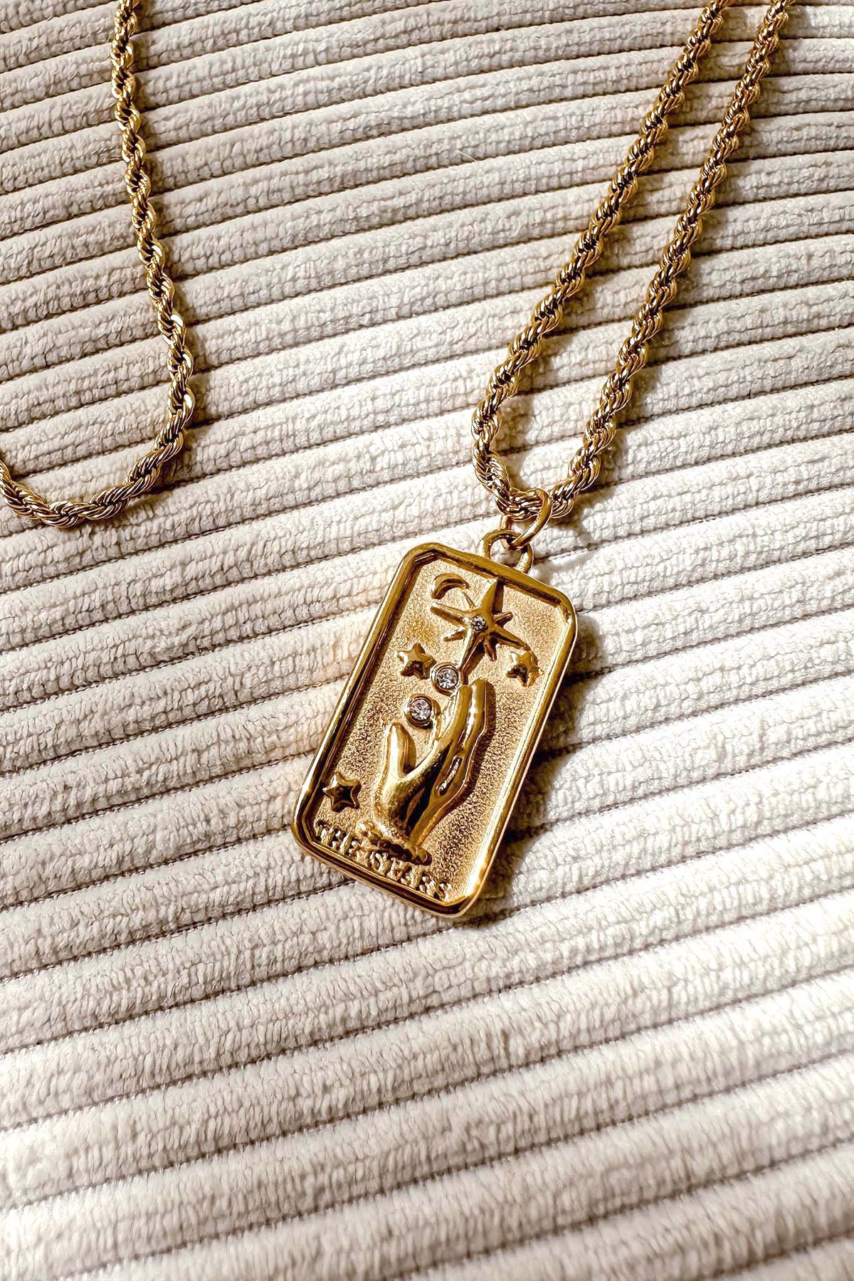 The Stars Rhinestone Pendant Necklace Gold