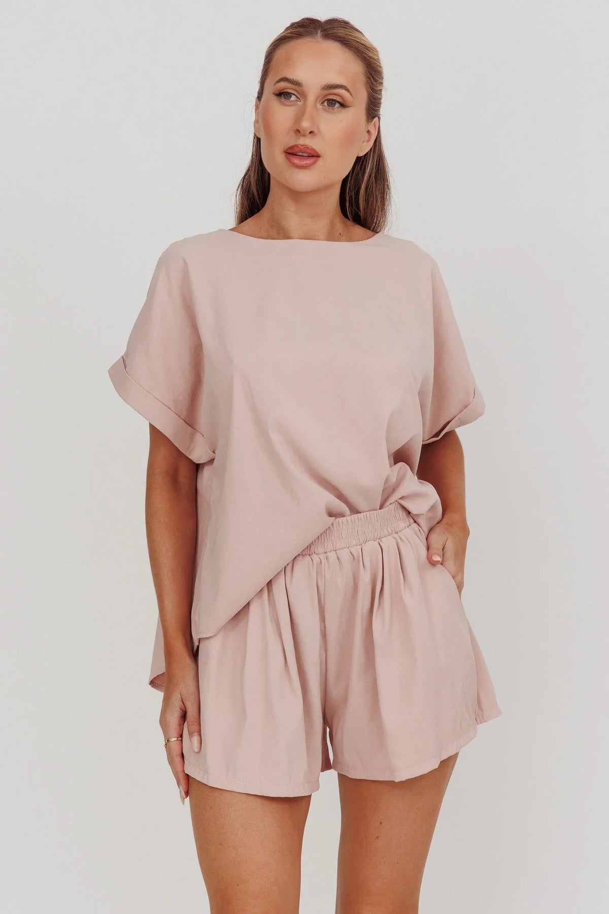 Yuna Elastic Waist Relaxed Shorts Blush