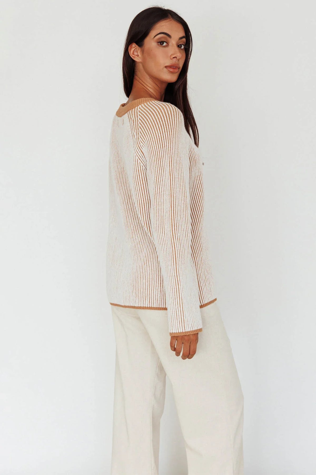 Trafalgur Ribbed Knit Sweater Camel