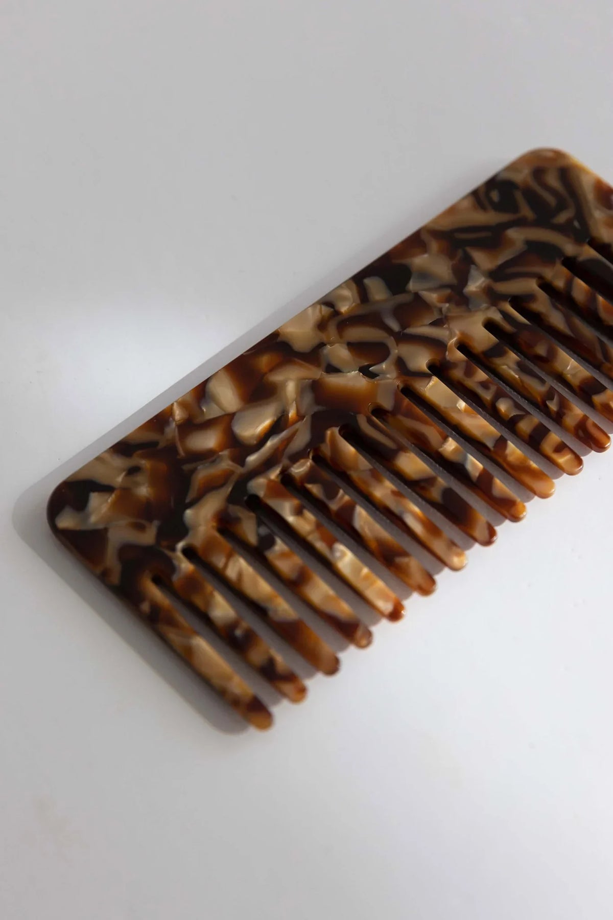 Hadley Marbled Comb Brown