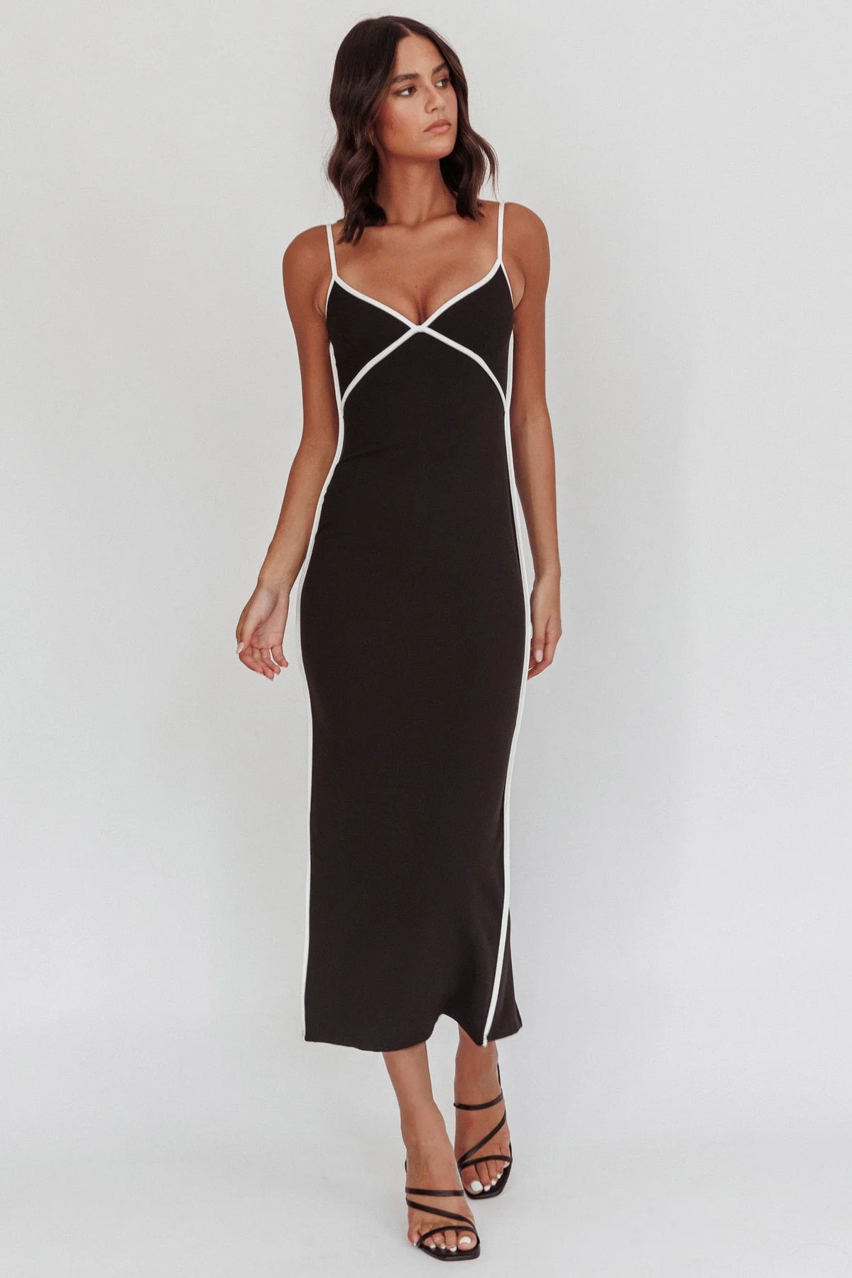 She's A Mystery Piping Trim Maxi Dress Black
