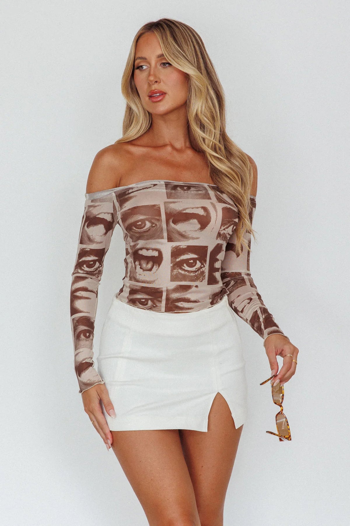 Ramona Long Sleeve Off-Shoulder Top Print Brown