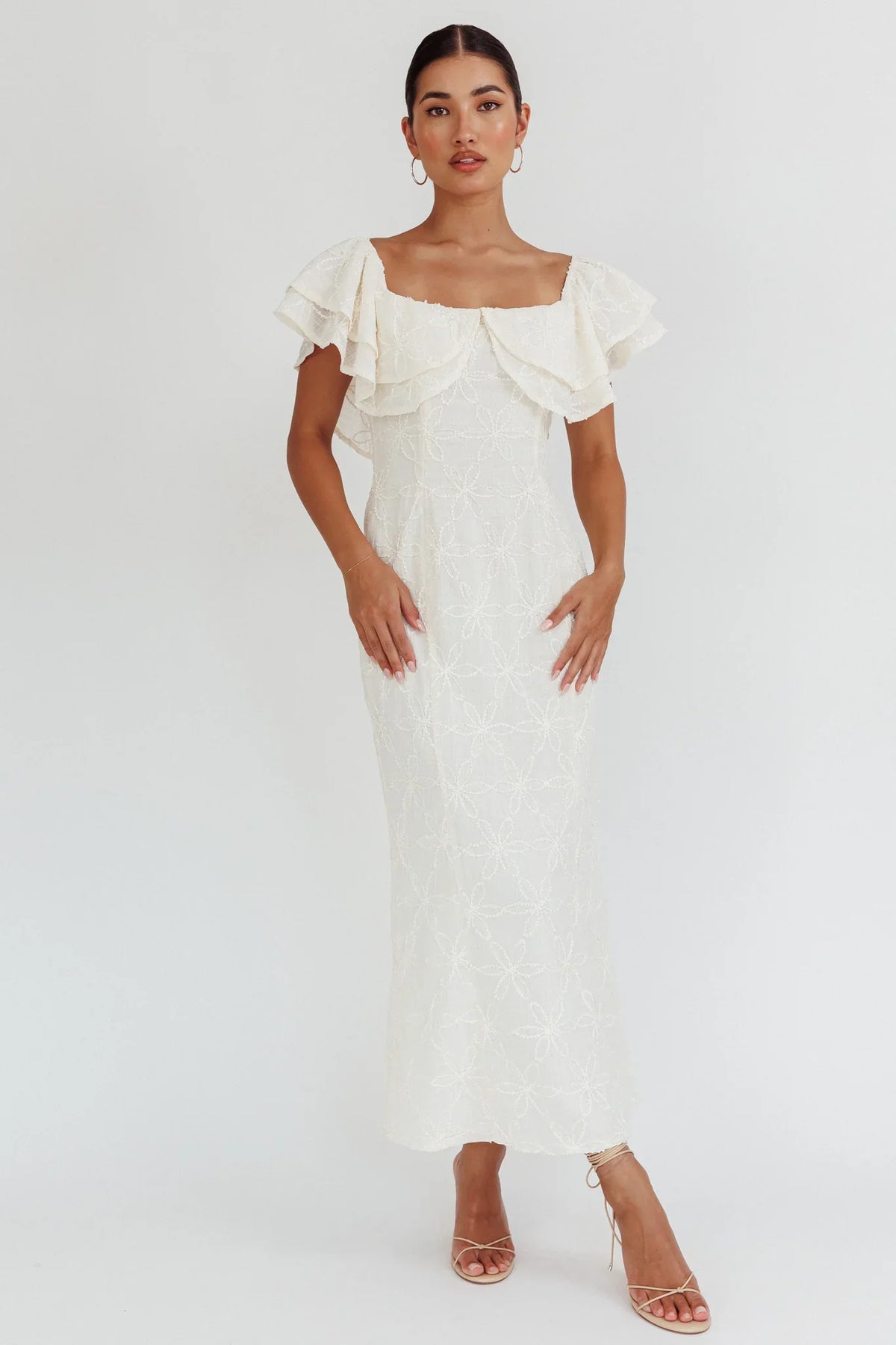Beauty Within On-Off-Shoulder Maxi Dress Cream