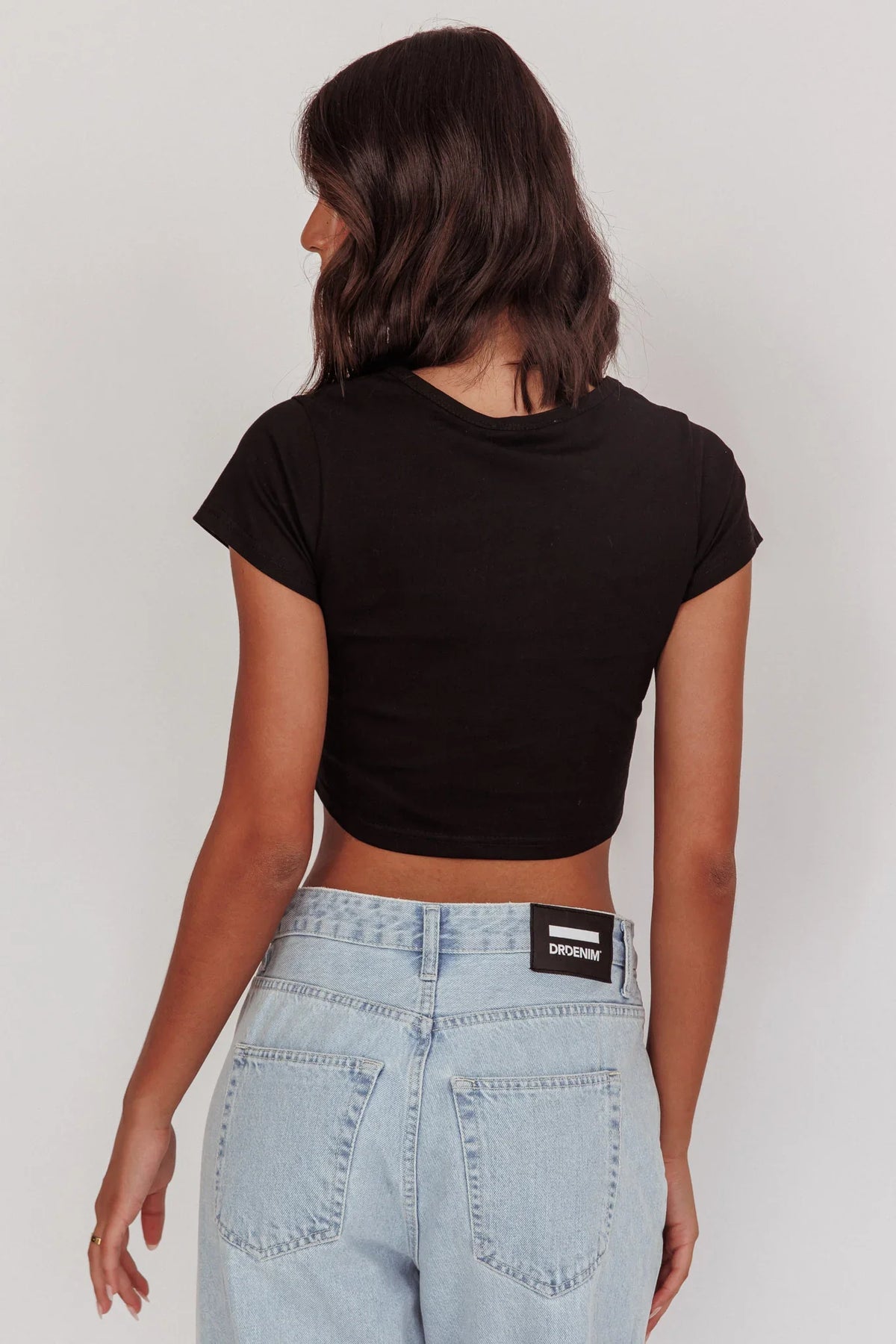 Olly Cropped Baby Tee Black