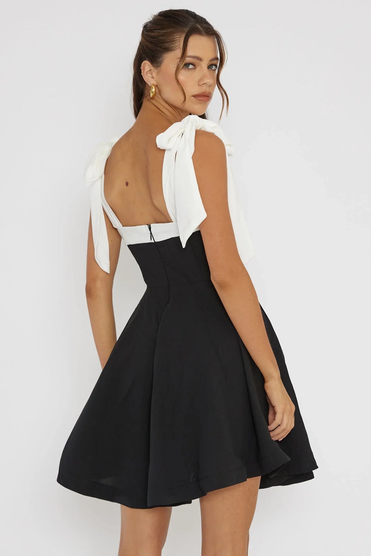 Jeanie Bow Shoulder Mini Dress Black