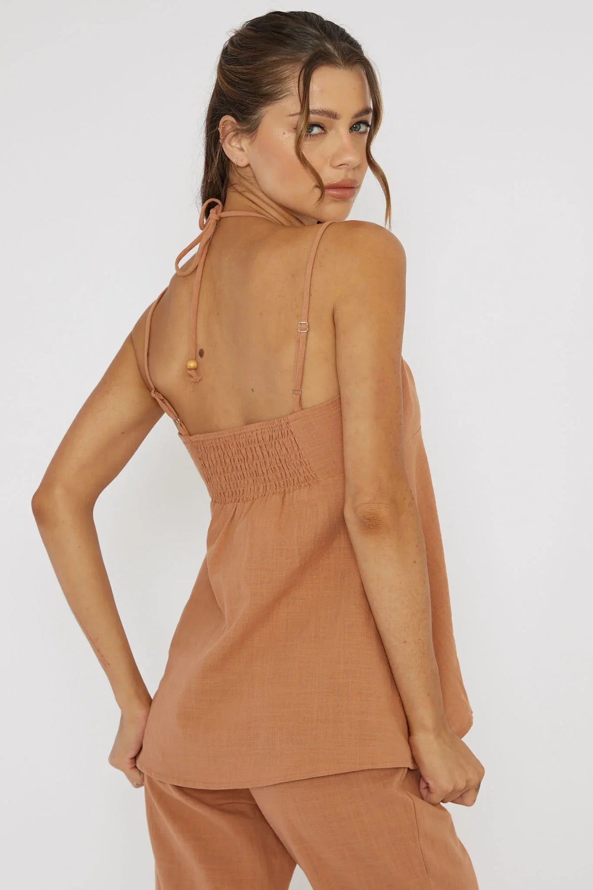 Freestyle Neck Tie Top Sand