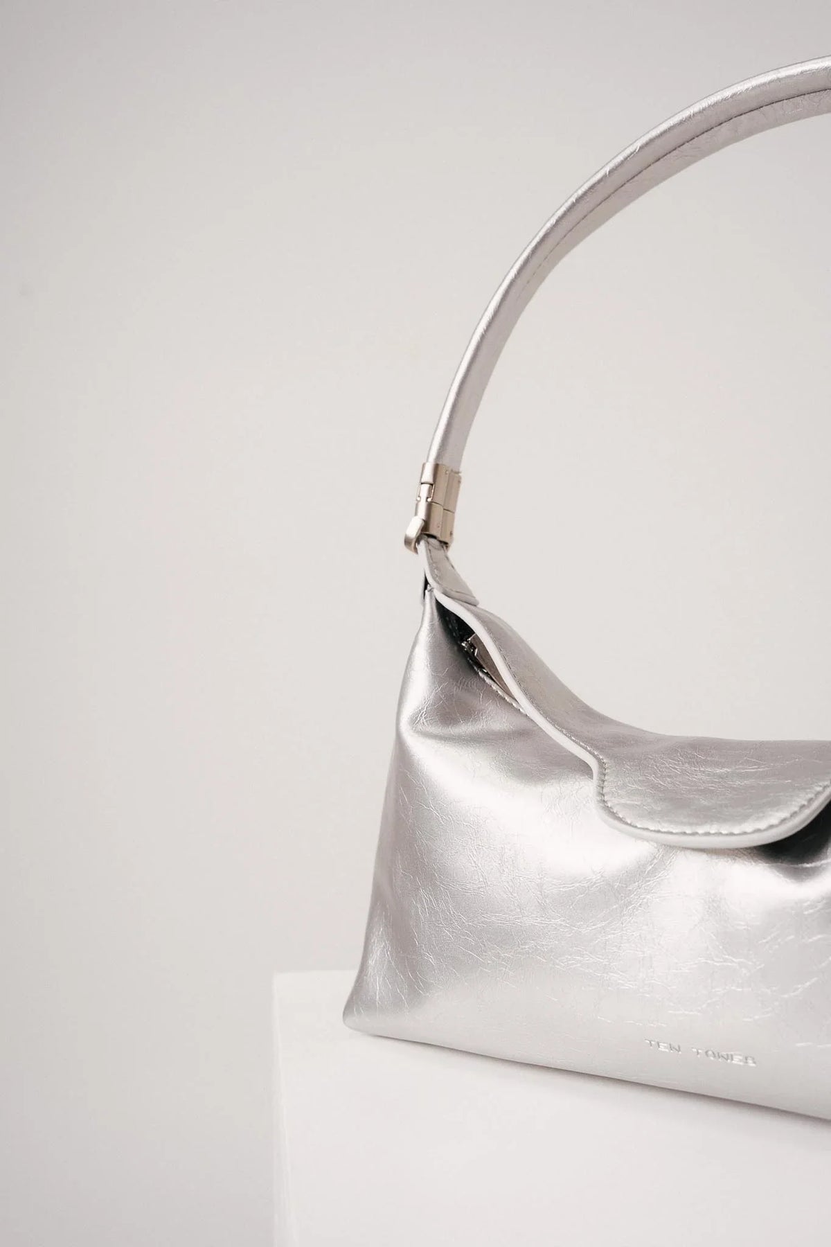 TEN TONES Aurelia Hobo Bag Silver