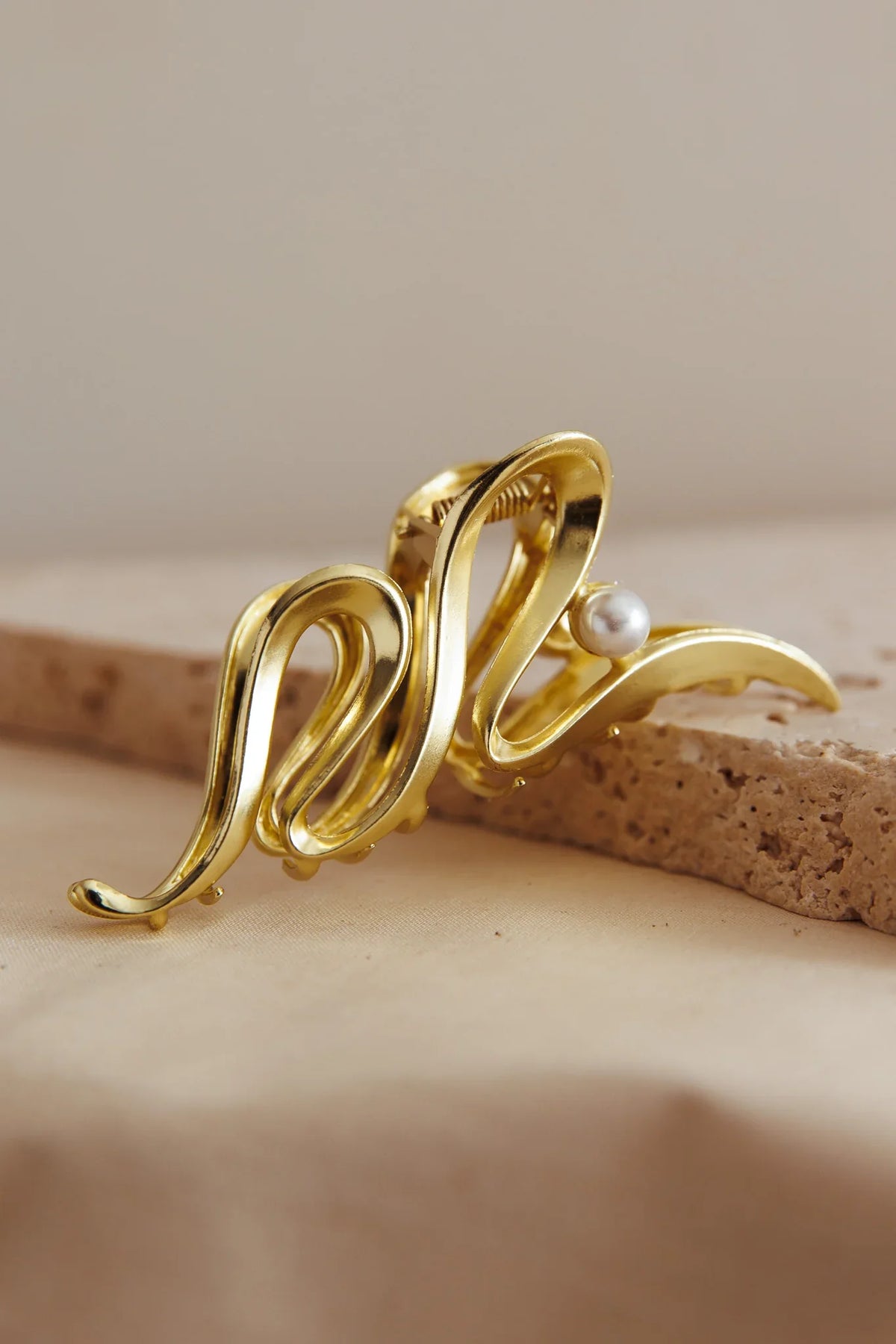 Senora Pearl Accent Hairclip Gold