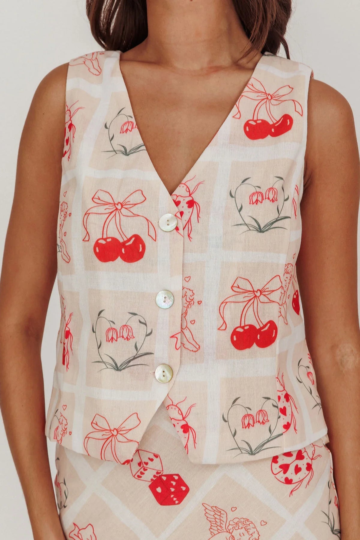 Flowering Romantic Print Sleeveless Vest Beige