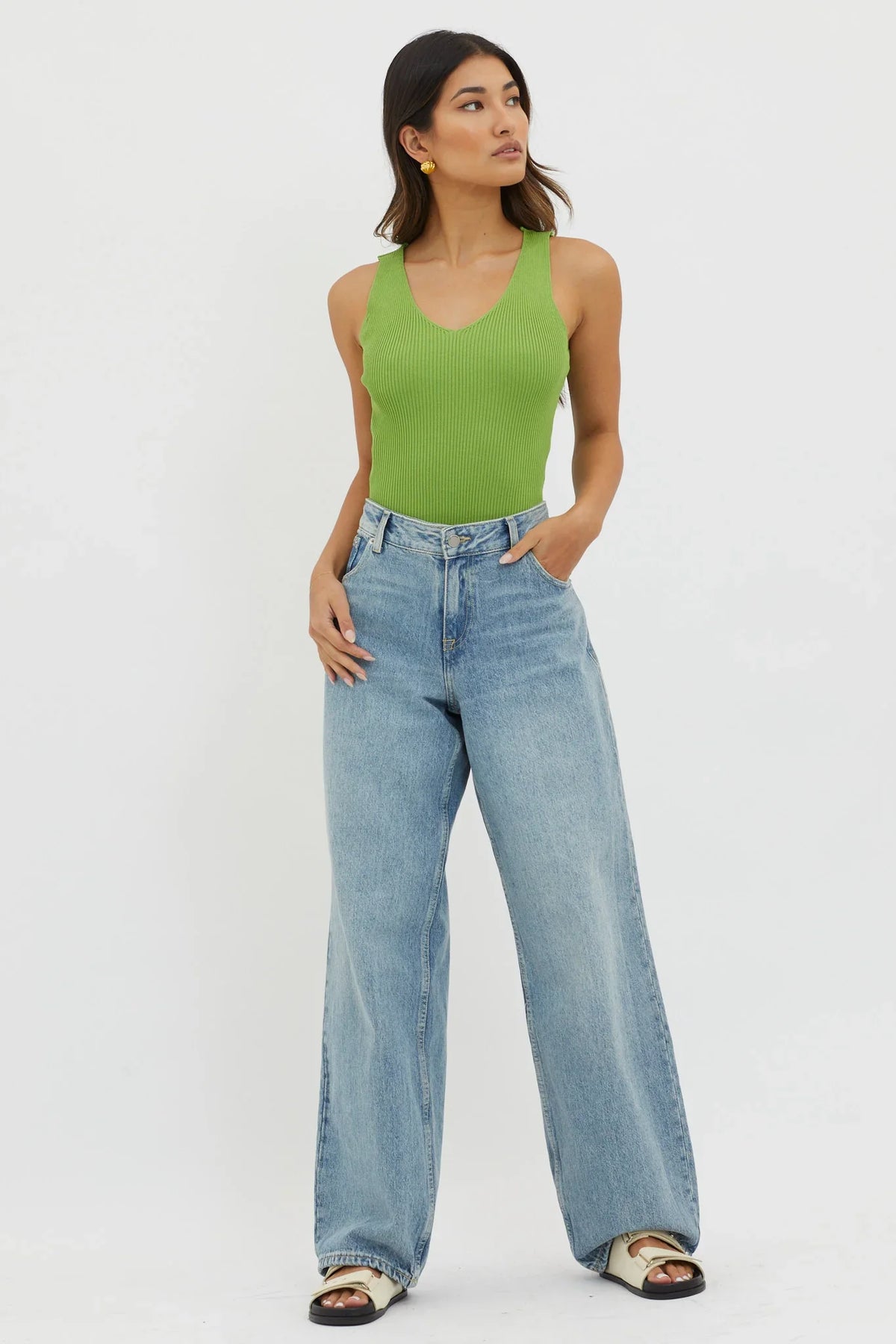 Off-Duty V-Neck Ribbed Knit Top Green