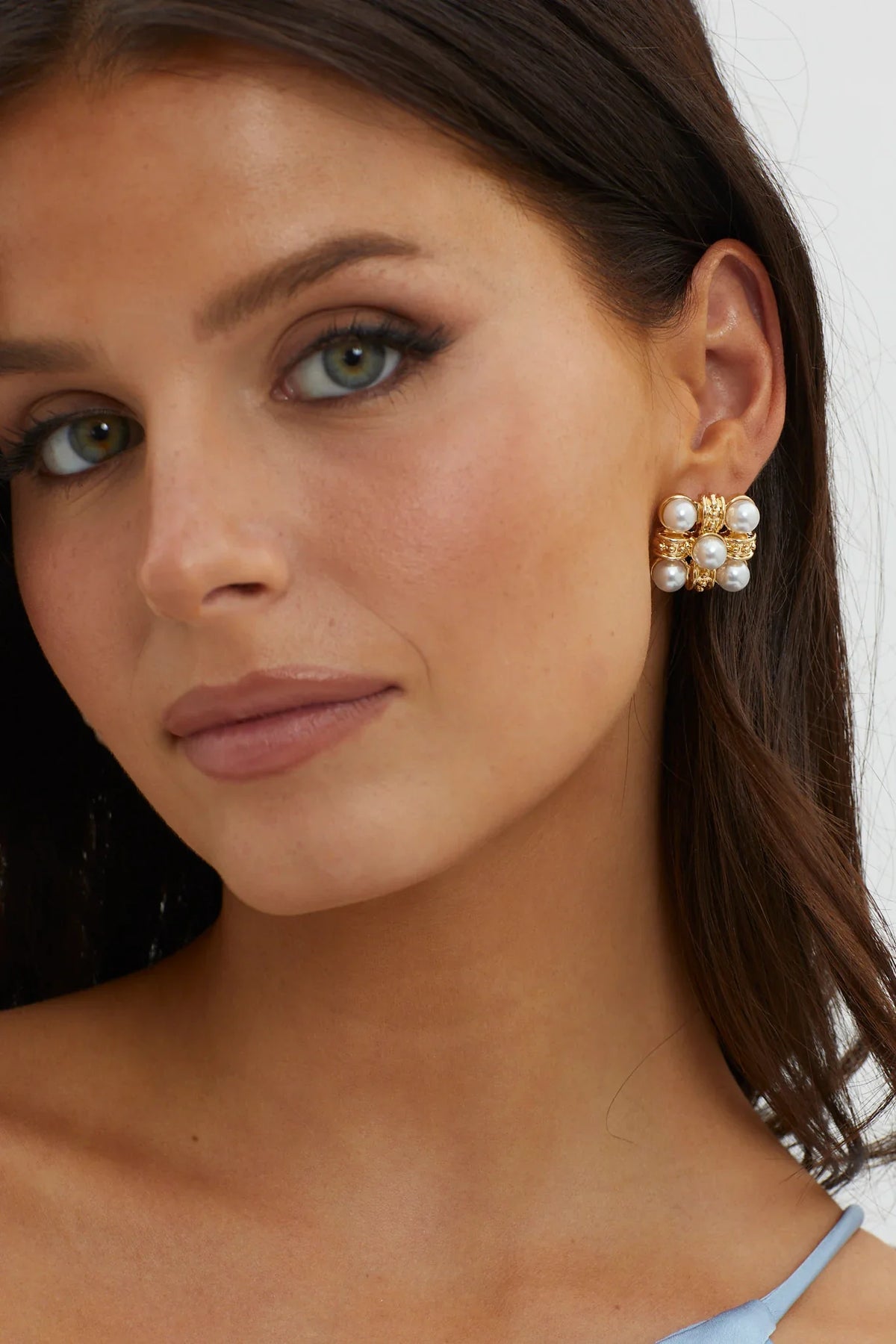Montage Pearl Stud Earrings Gold