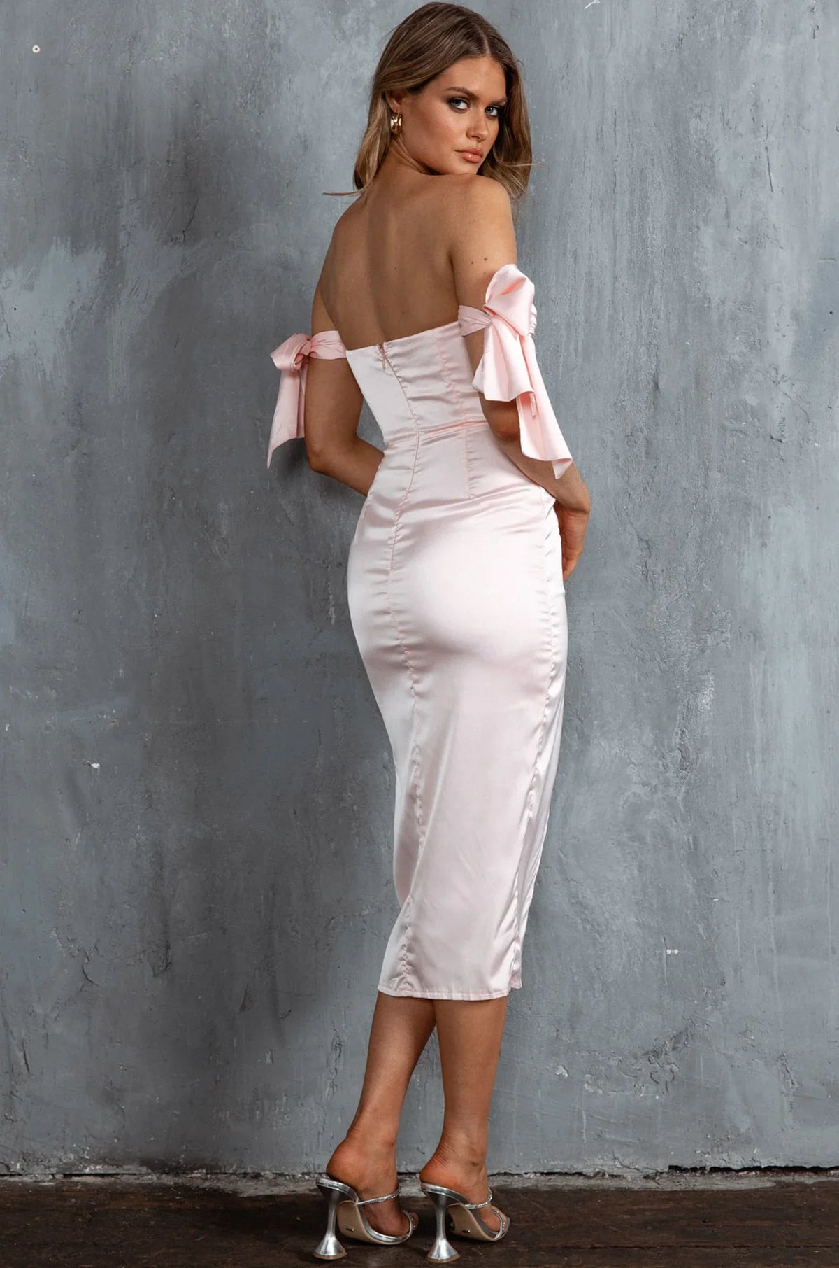 Engelique Tied Sleeve Midi Dress Blush