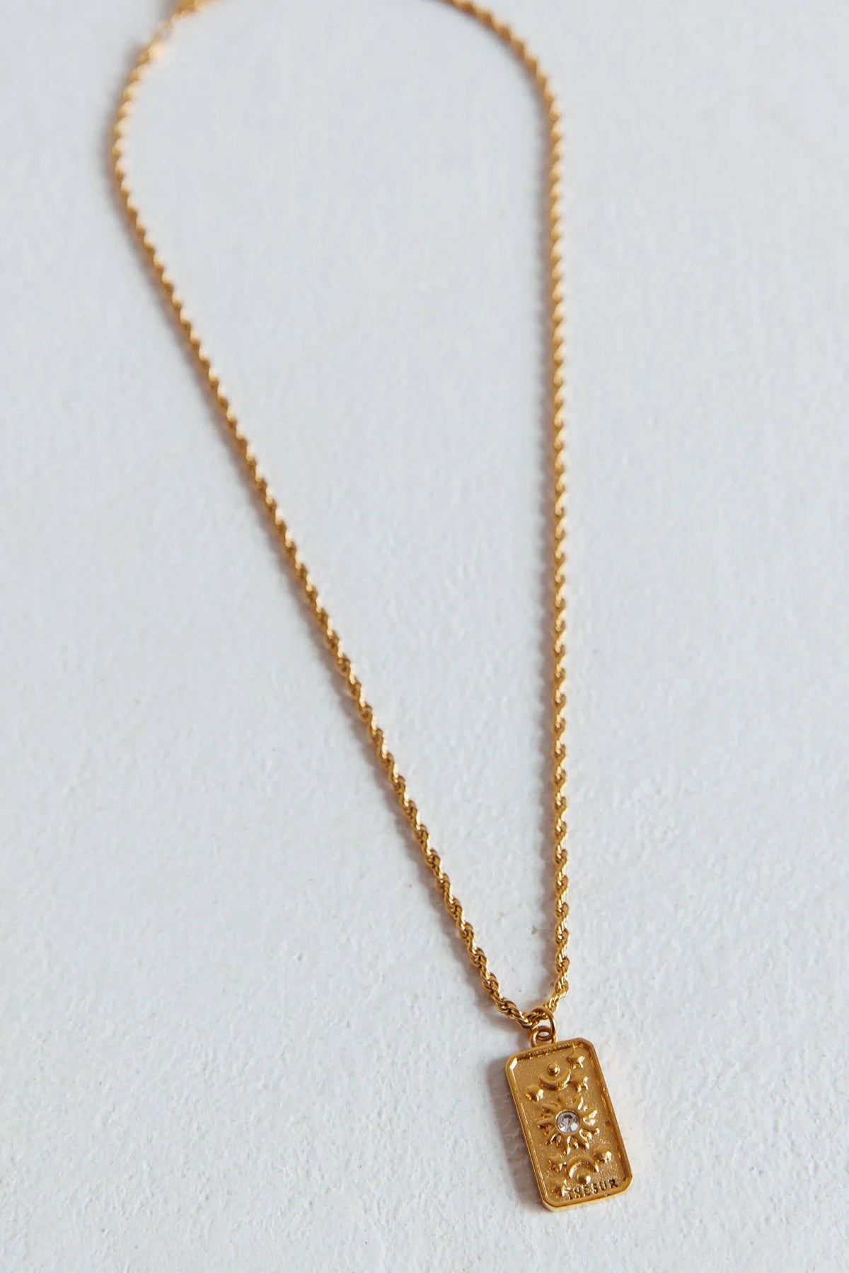 Sol Rope Chain Pendant Necklace Gold