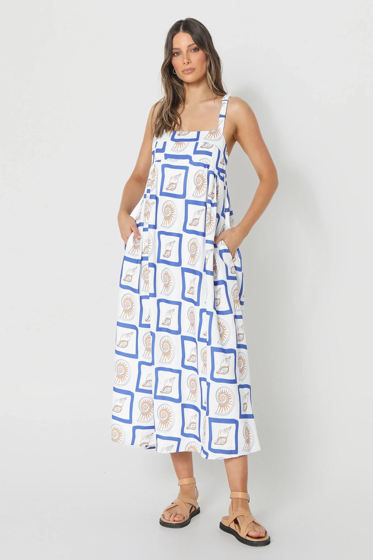 LOST IN LUNAR Katie Maxi Dress Shell Print